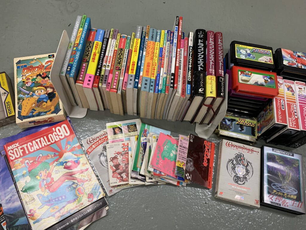 埼玉県朝霞市よりスーパーファミコンなどゲーム攻略本やソフトなどを 